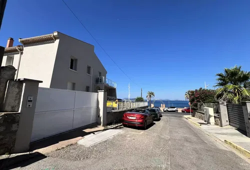 Apartment 3 bedroom Le Pradet