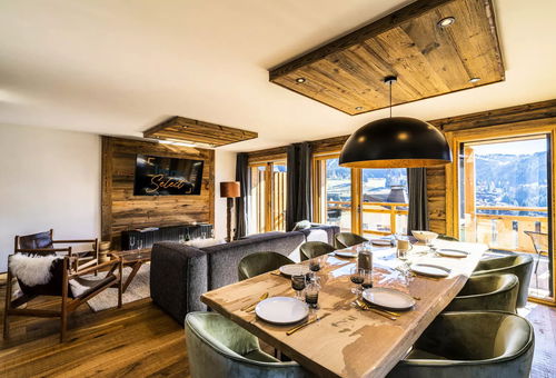 A split-level apartment combining charm, comfort, and nature in a residential...