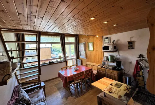 Apartment 2 bedroom Les Belleville