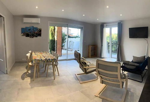Apartment 2 bedroom Six-fours-les-plages