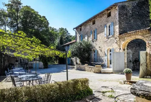 Villa 6 bedroom Pernes-les-fontaines