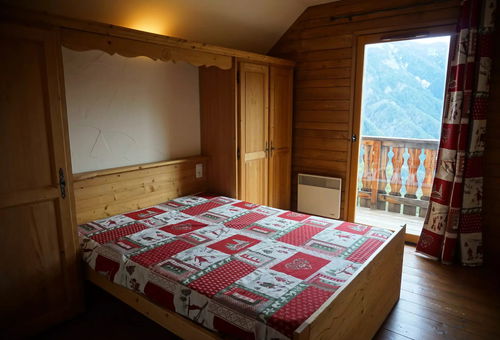 Chalet 2 bedroom Uvernet-fours