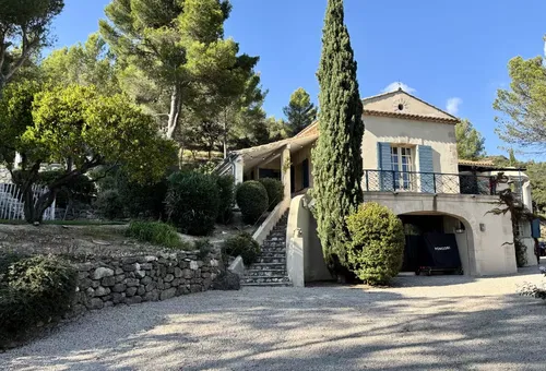 Villa 6 bedroom Mérindol