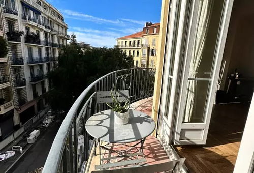Apartment 2 bedroom Nice
