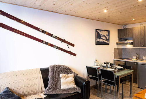 Apartment 2 bedroom Les Belleville