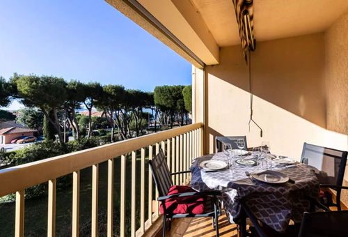Apartment 2 bedroom Six-fours-les-plages