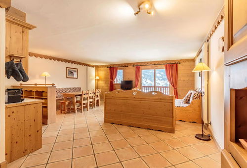 Apartment 2 bedroom Les Belleville