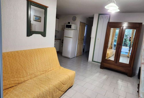 Apartment 2 bedroom Six-fours-les-plages