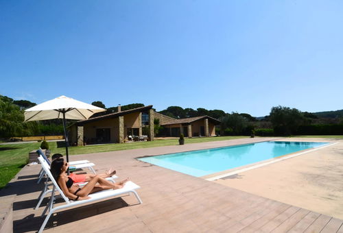 Villa 5 bedroom Wayne