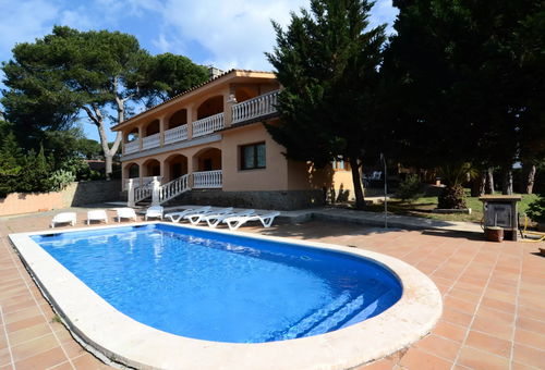 Apartment 4 bedroom L'escala