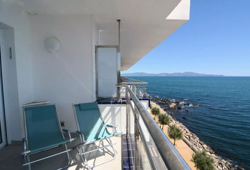 Apartment 2 bedroom L'escala