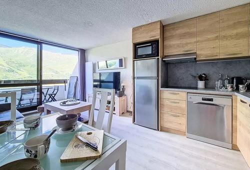 Apartment 2 bedroom Les Belleville