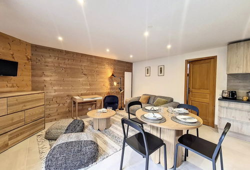 Apartment 2 bedroom Les Belleville