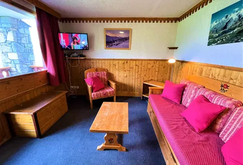 Apartment 2 bedroom Les Belleville