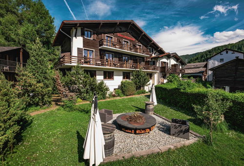 Chalet 12 bedroom Chalais