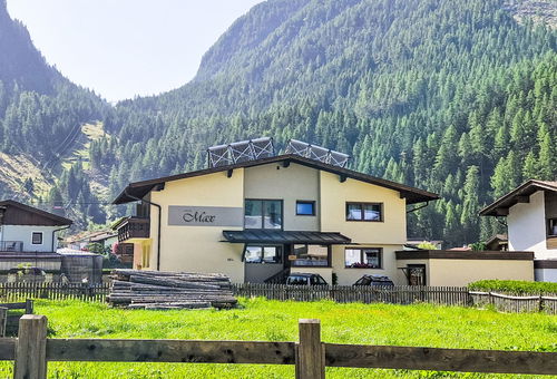 Apartment 5 bedroom Huben