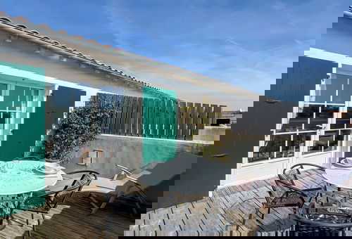 Pretty apartment with a view of the bell tower