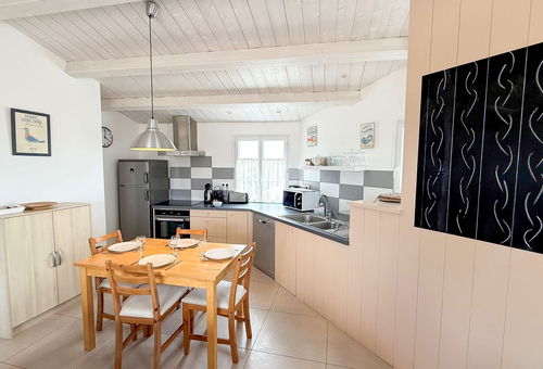 Hübsche, ruhige Wohnung mit Blick auf den Glockenturm