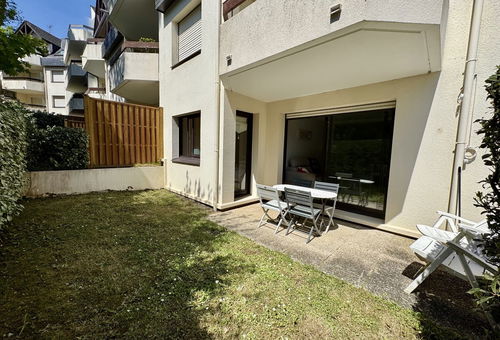 Charmante 2-Zimmer-Wohnung mit Terrasse und kleinem Garten 270 m vom Strand...