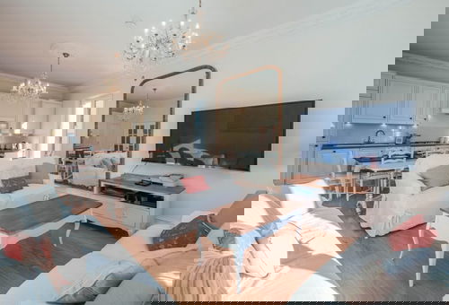 Truly amazing 3 bedrooms Cannes center!!