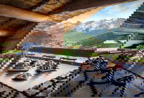 Chalet 8 bedroom Le Grand-bornand