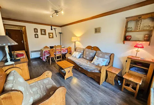 Apartment 2 bedroom Les Belleville