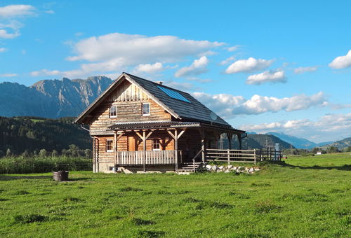 Chalet 4 bedroom Stein An Der Enns