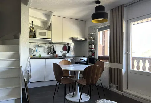 Apartment 2 bedroom Les Belleville