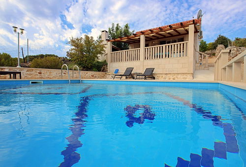 Villa 1 bedroom Sutivan