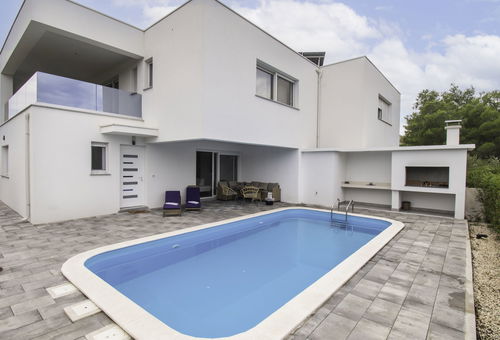 Villa 4 bedroom Vodice