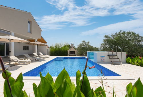 Villa 3 bedroom Sukošan