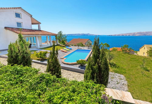 Villa 4 bedroom Senj