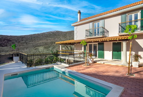 Haus 4 Zimmer Novi Vinodolski