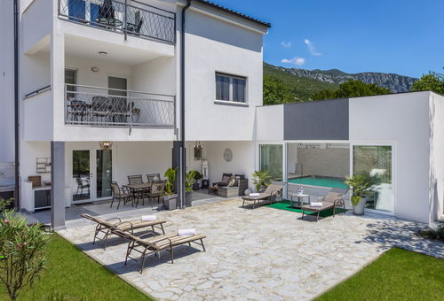 Villa 4 bedroom Crikvenica