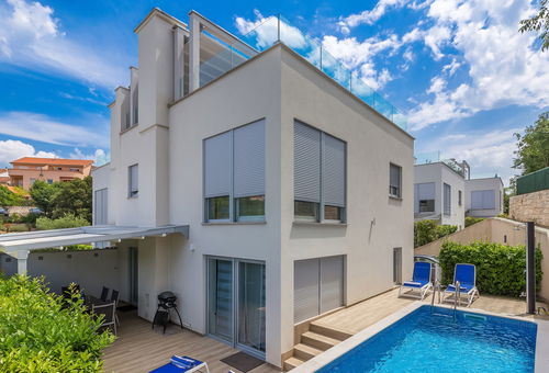 Villa 3 bedroom Malinska