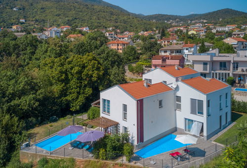 Villa 7 bedroom Pobri