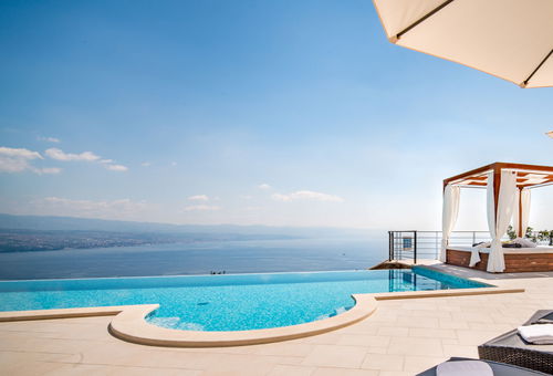 Villa 4 bedroom Lovran