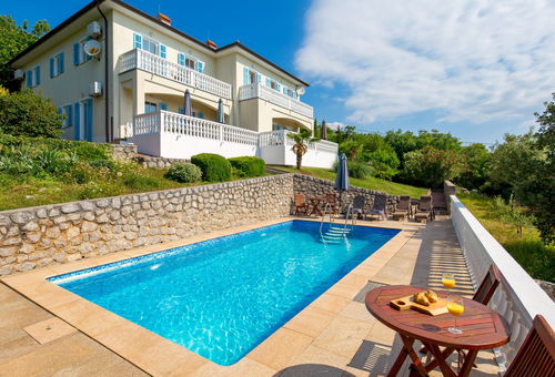 Villa 3 bedroom Mošćenička Draga