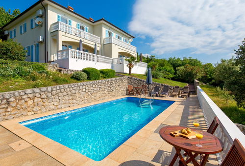 Villa 3 bedroom Mošćenička Draga