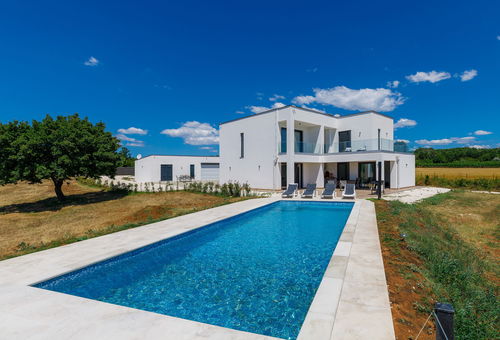 Villa 4 bedroom Manjadvorci