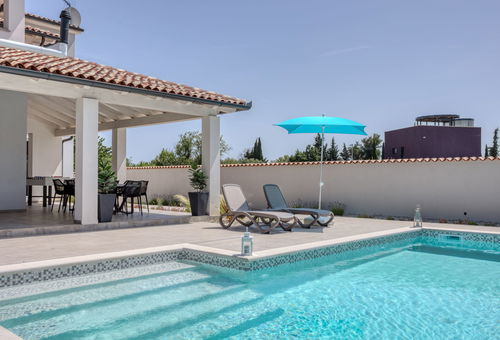 Villa 4 bedroom Premantura