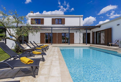 Villa 4 bedroom Sveti Petar U Šumi