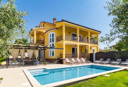 Villa 4 bedroom Novigrad
