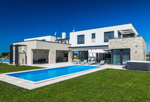 Villa 4 bedroom Novigrad