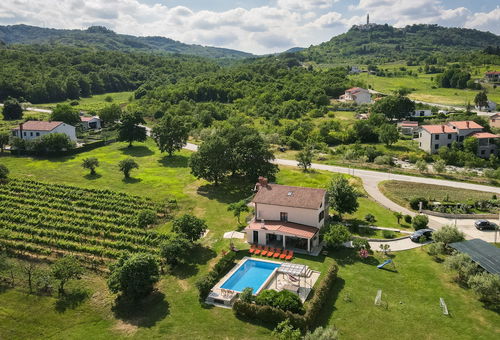 Villa 5 bedroom Pićan