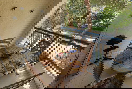 Le Lavandou (83) - Grand Jardin district - Le Domaine residence...