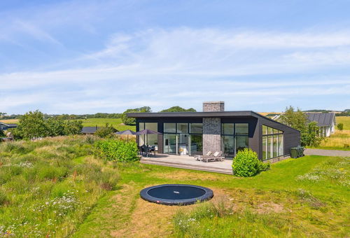 Villa 4 bedroom Knebel