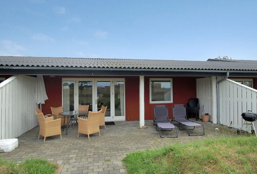 Apartment 2 bedroom Aakirkeby
