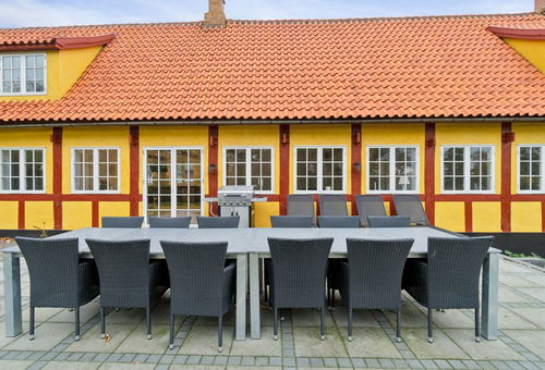 Villa 6 bedroom Østermarie