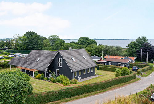 Villa 4 bedroom Sjølund